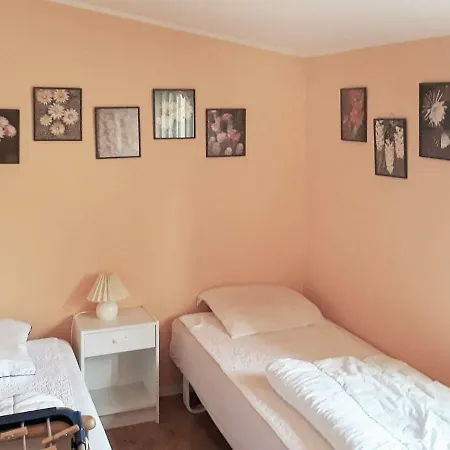 Three-bedroom Holiday In * Mariager
